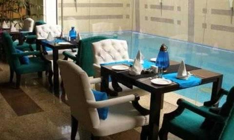Hotel Bizzotel Гургаон Екстериор снимка